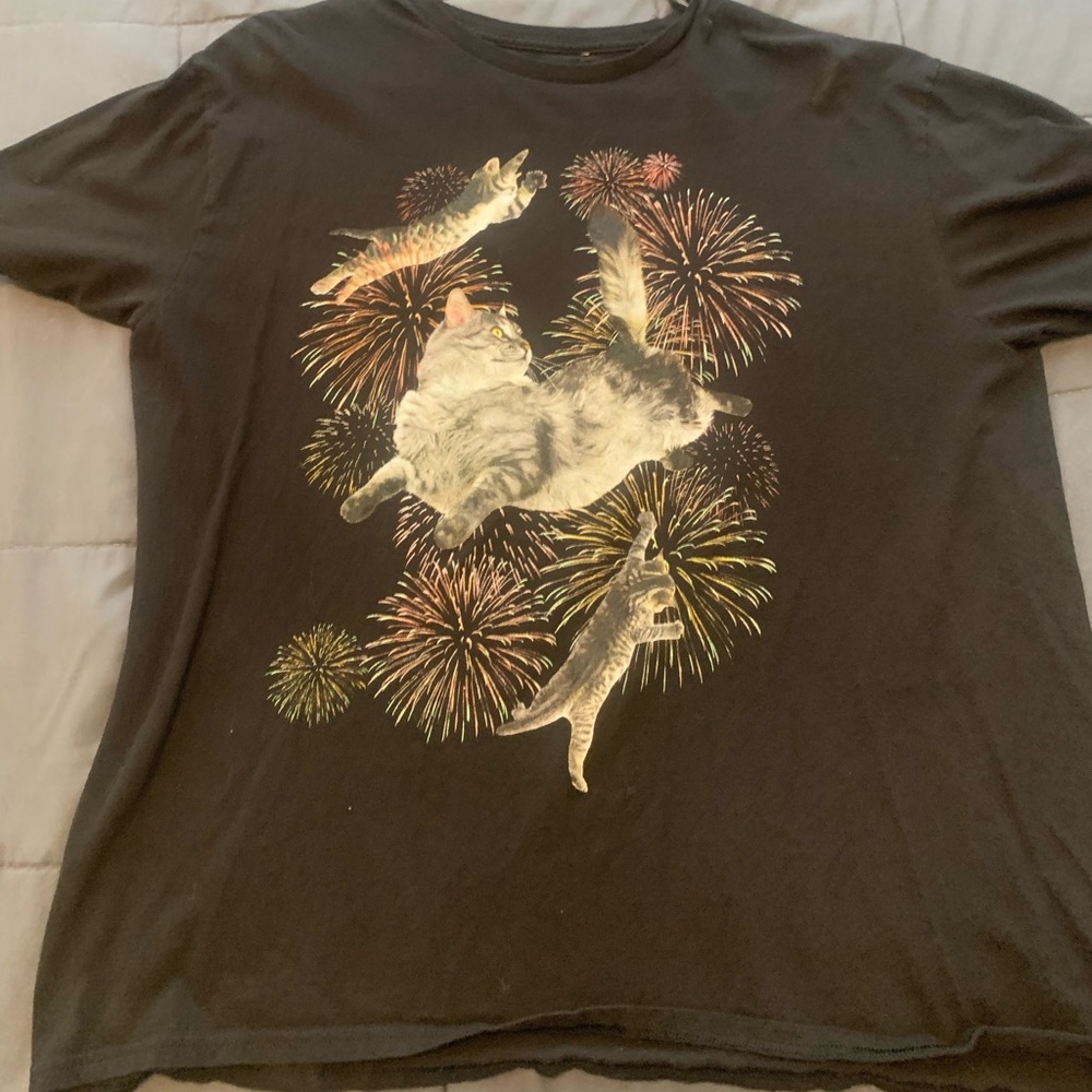 Graphic cat firework shirt